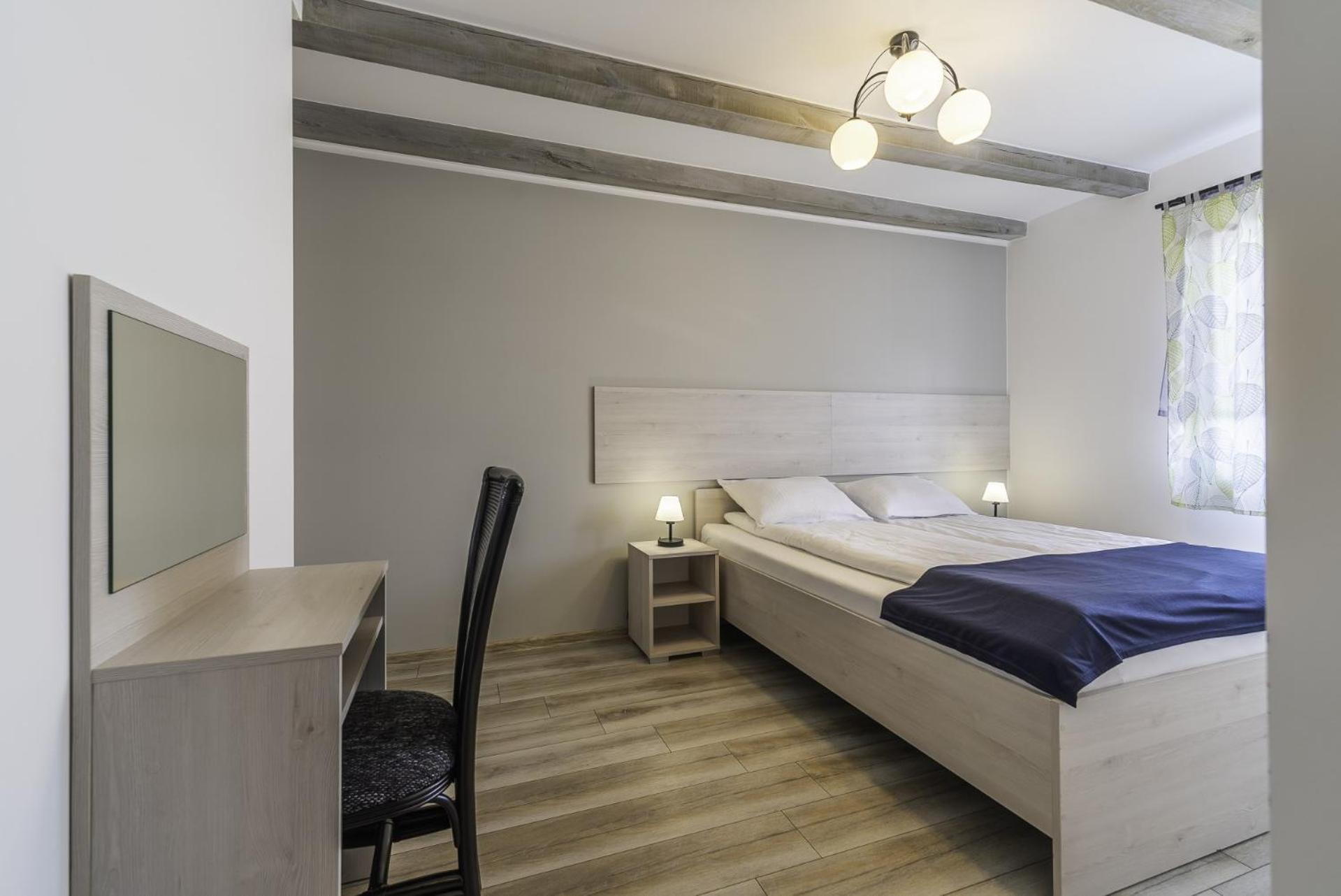 Frajda Domki - Apartamenty 6-Osobowe - Salon I Dwie Sypialnie Oraz Studia 4-Osobowe - Pokoj Z Aneksem Kuchennym Ревал Екстериор снимка